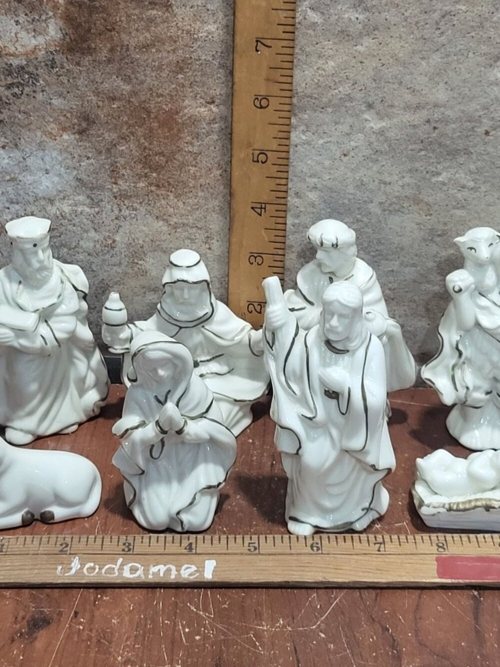 Vintage Porcelain Nativity Scene Matte White Bisque Figures Gold Trim 8 Pcs - Picture 7 of 13